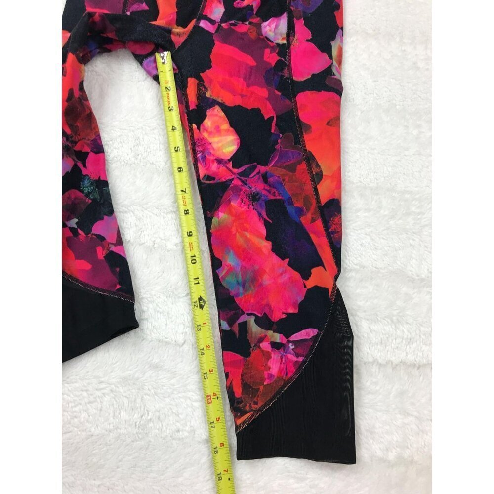 Athleta Mystique Chaturanga Capri Leggings Small Mesh Red Cropped - Picture 6 of 7